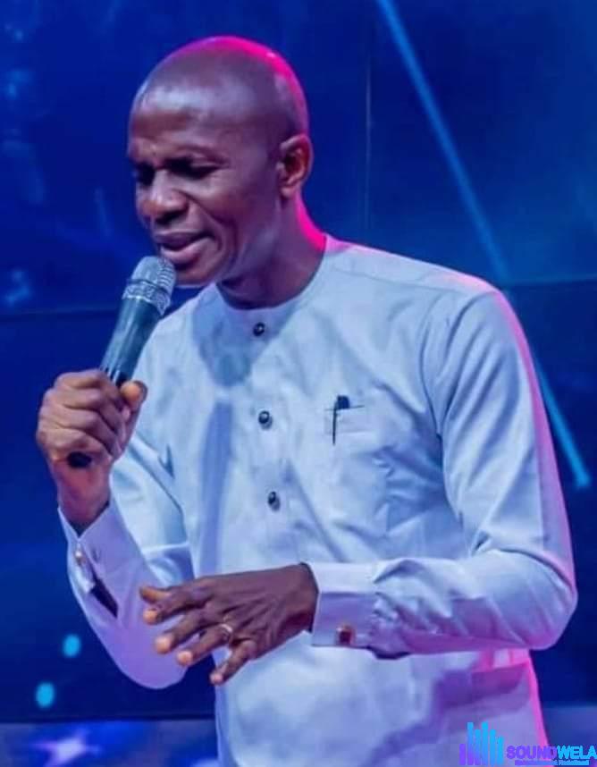Cornelius Benjamin - Nobody Can Love Me Like Jesus featured image Cornelius Benjamin on stage