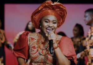 ChineloGift Achor – Igbo Praise Medley – ChineloGift Achor Igbo Praise Medley